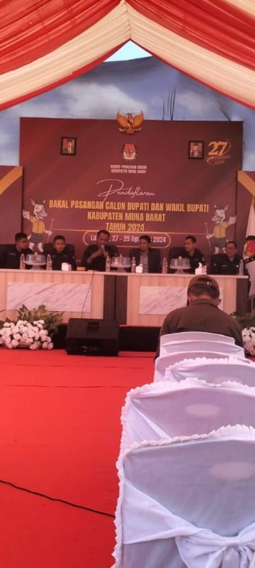 KPU Muna Barat saat membuka proses pendaftaran Calon Bupati dan Wakil Bupati Muna Barat, Selasa (27/8). Foto: (Redaksi/Admin)