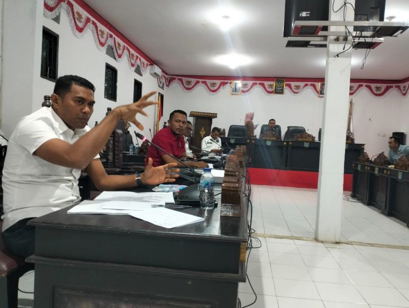 Ketua Bapem Perda DPRD Muna Barat, La Ode Sariba